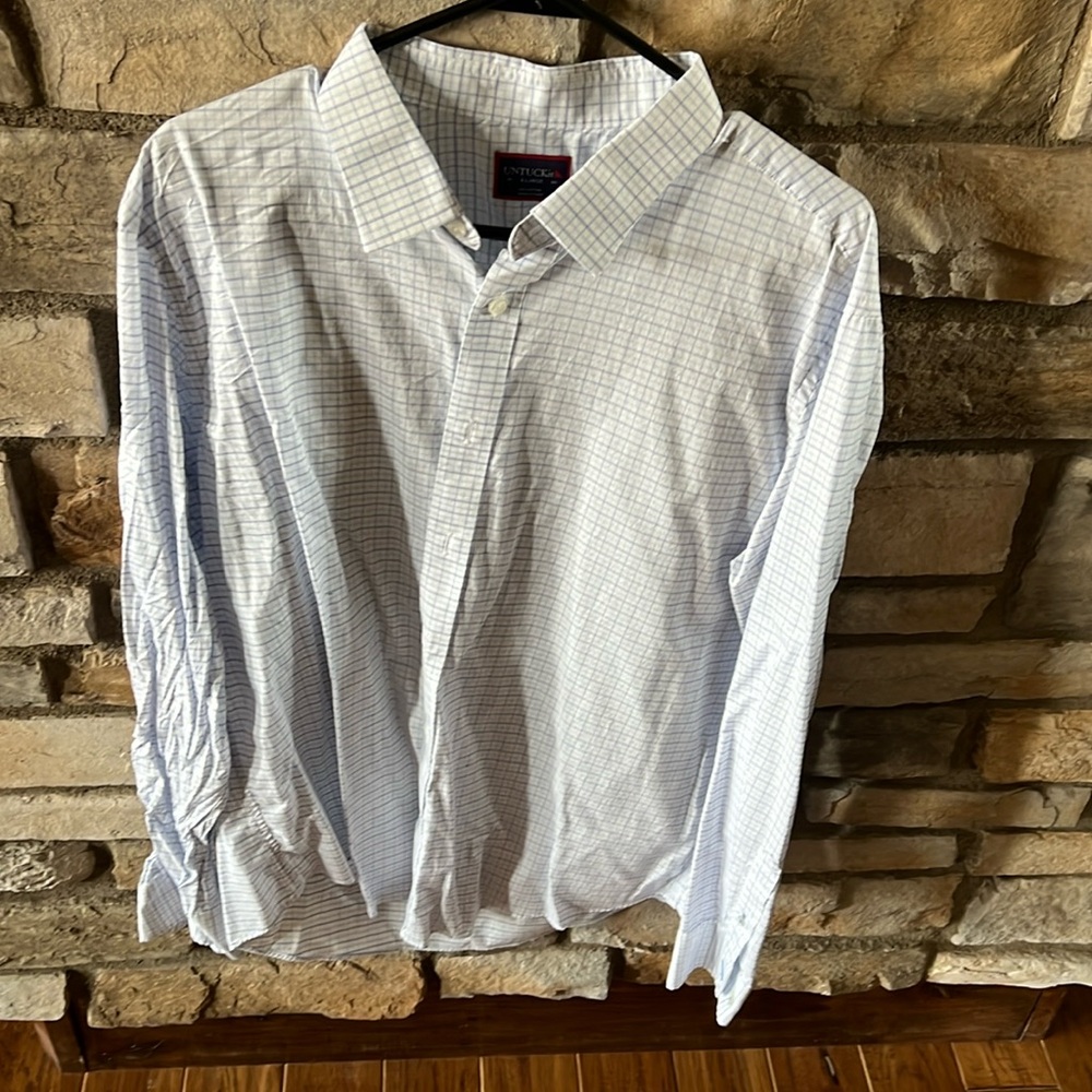 Untuckit long sleeve XL reg fit
